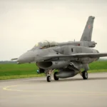 avion militar