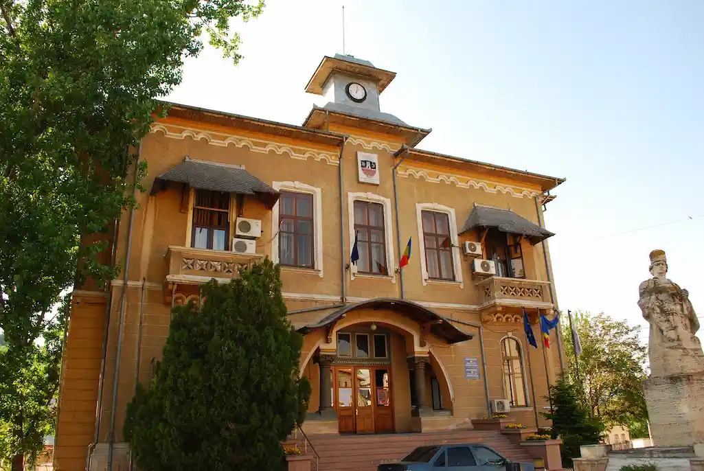 ro ot slatina city hall