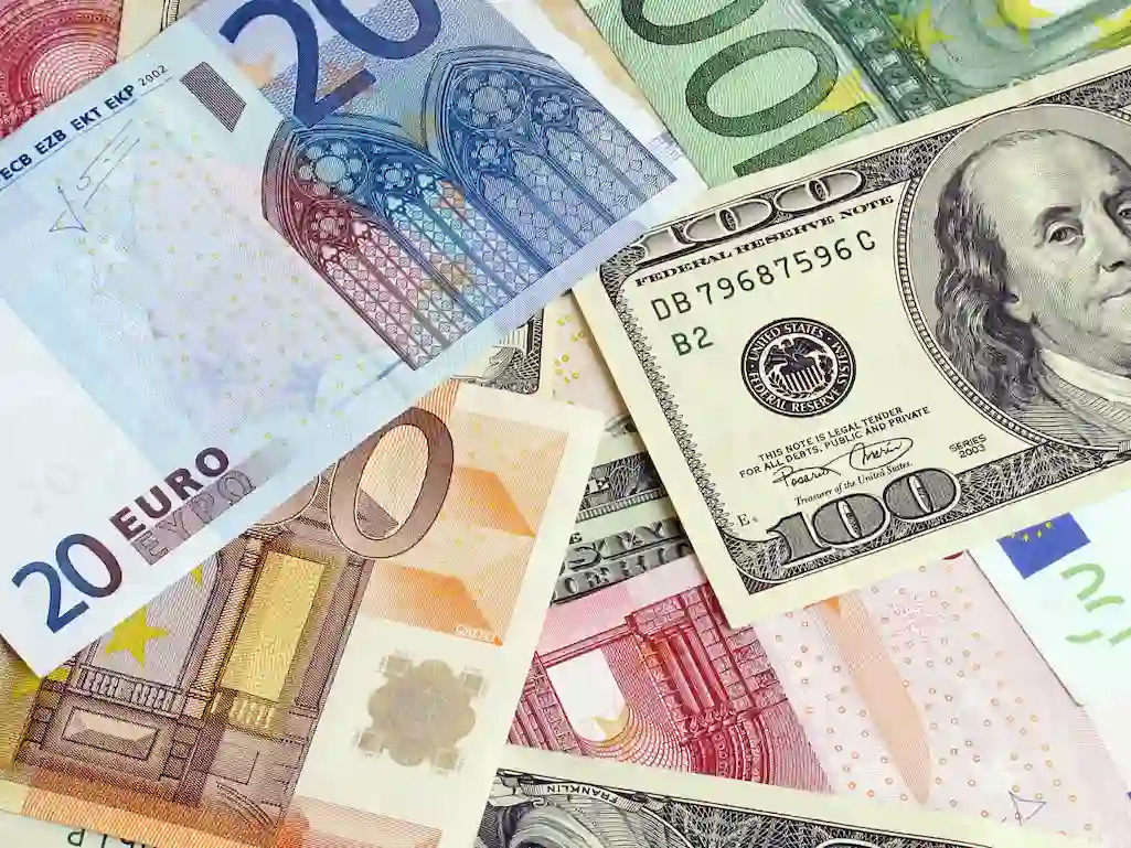 euro si dolar