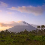 vulcano mount mayon in the depositphotos 84740282 l
